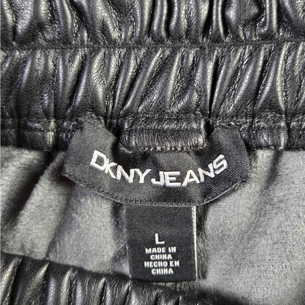 DKNY Women's Black Faux Leather Women’s Pants NWT 💕 - Picture 7 of 9